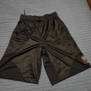 Under Armour Boy's Large Black Athletic Shorts